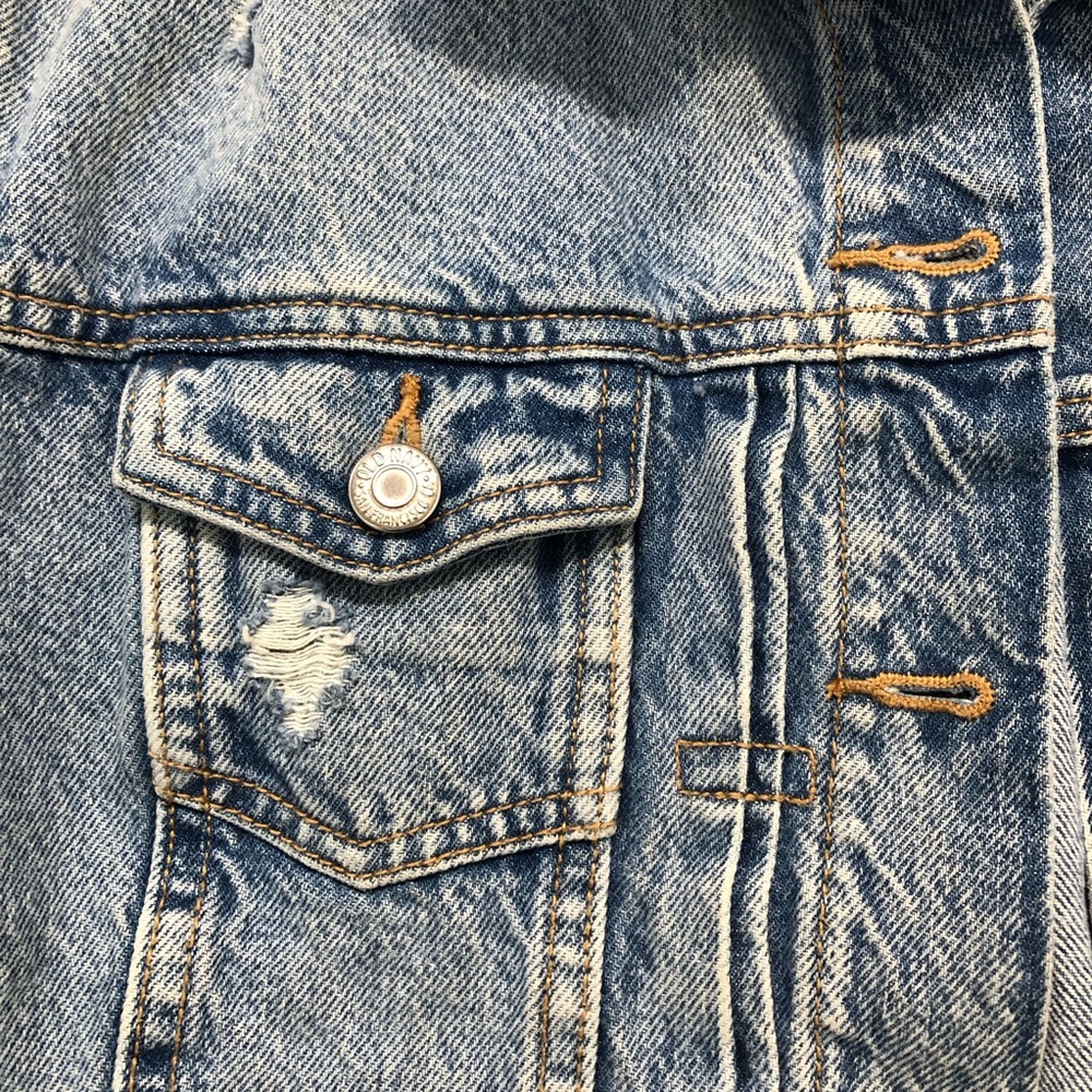 💙HOST PICK💙Old Navy Classic Jean Jacket - Picture 13 of 17